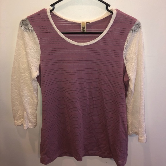 BKE top - Picture 1 of 2